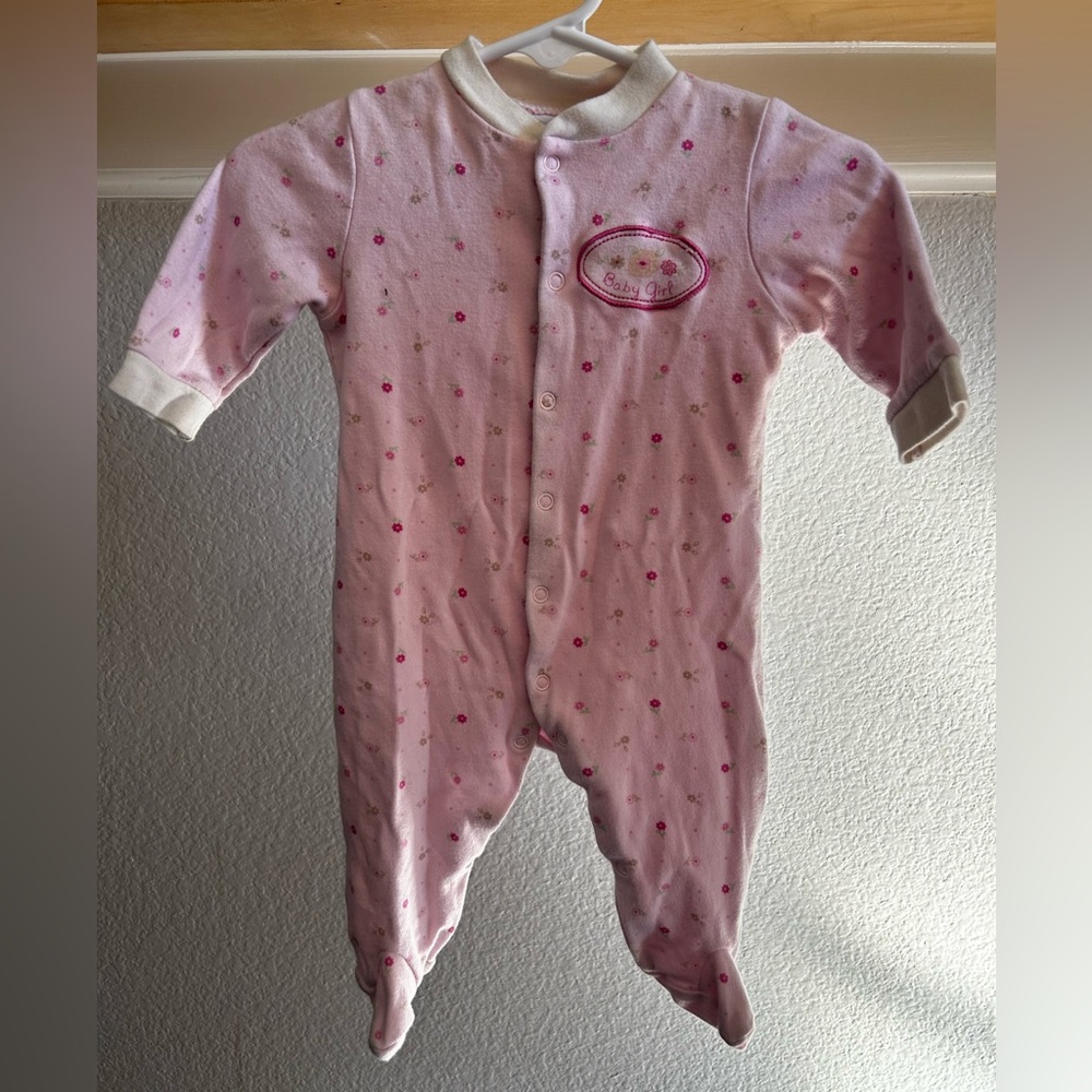Kyle & Deena 0-3M baby girl sleeper - Picture 1 of 4